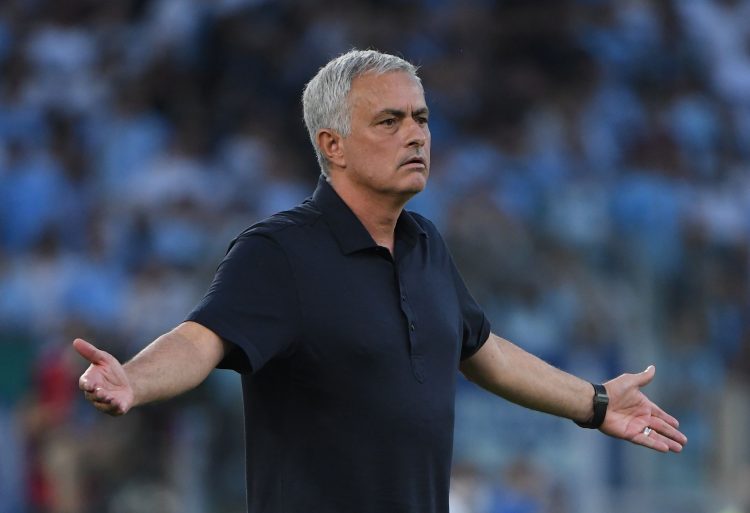 Mourinyu futbolçusuna qəzəbləndi: "Qoy özünə yeni klub tapsın"