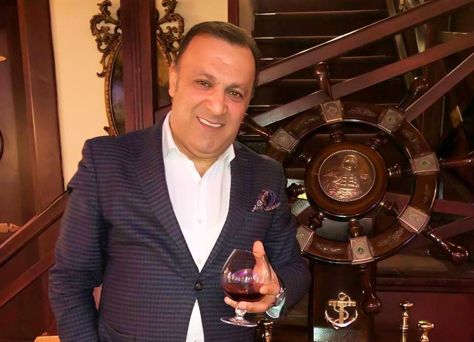 Nazim”: “Bəlkə xəstəsən, virus daşıyıcısısan?”