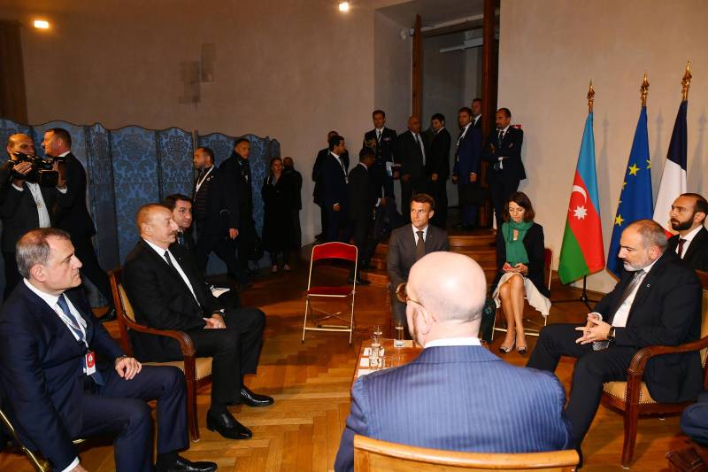 İlham Əliyev Praqa görüşünün detallarını açıqladı: "Səhər saat 5-də..."