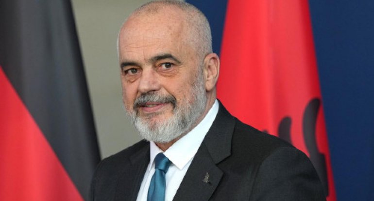 Albaniya müxalifəti baş nazirin istefasını tələb edir