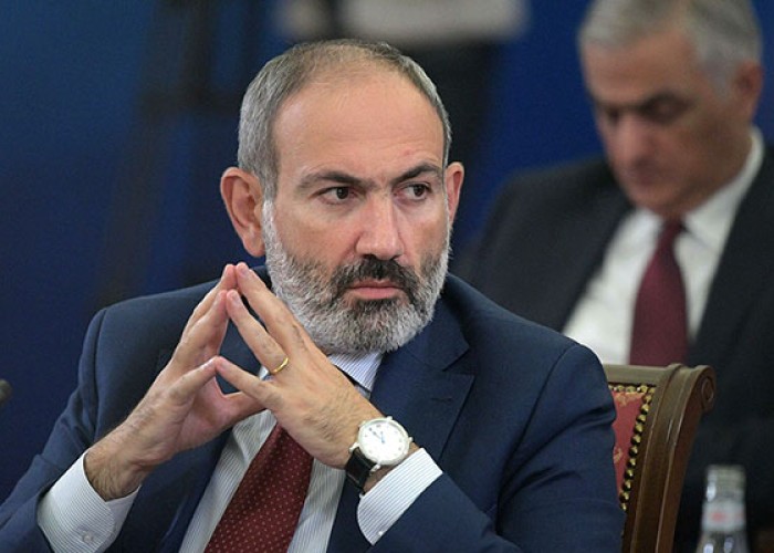 "Ya Rəbb, məni pis adamlardan xilas et" - Paşinyan