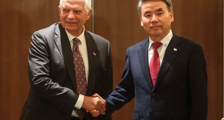 Ukraynanın sursat ehtiyacını müzakirə etdilər