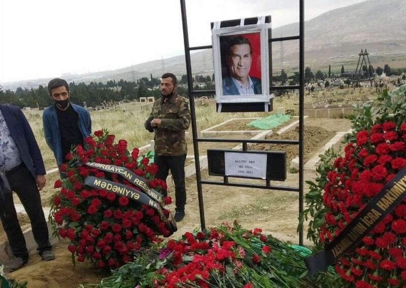 Arif Quliyevin o dünyadakı qonşuları: “Qurd qapısı”nda torpağa qarışan tanınmışlar