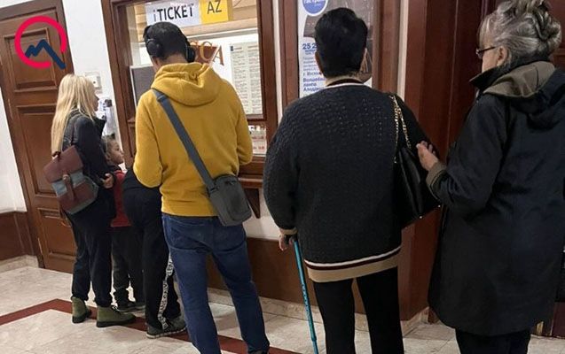 Elmira Axundovaya nə olub? - Əsa ilə görüntüləndi - FOTO