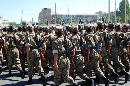İrəvanın səfərbərlik çağırışı. Savaş olacaq... - Ambarsumyan