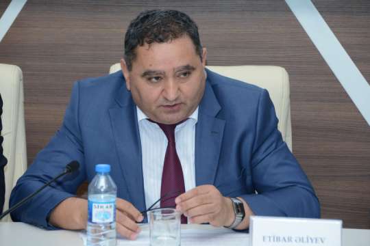 “Məktəb direktorları alverlə məşğuldur” - Deputat