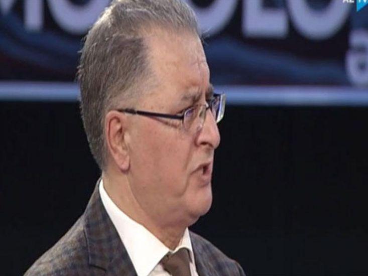 “Elə nazirlik var ki, 75 yaşındakı adamı təzədən işə götürür”