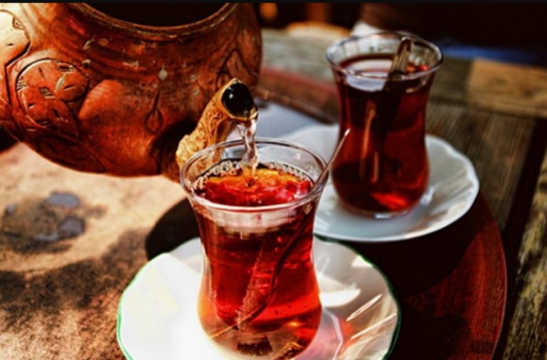 Qaynar çay içmək ən çox kimlərdə yemək borusu xərçənginə səbəb olur? – MÜTƏXƏSSİS AÇIQLADI