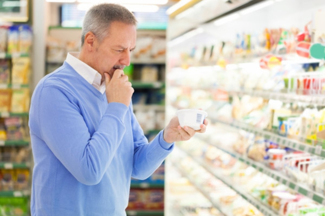 Marketlər vaxtı ötmüş məhsulları alıcılara necə sırıyır? – ARAŞDIRMA