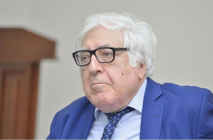 Yazıçı Anarın XUDMANİ BİZNESİ... - İLGİNC FAKT