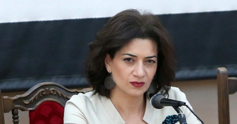 "Sadə bir Azərbaycan qadını qədər hörmətiniz yoxdur" - Erməni ekspert