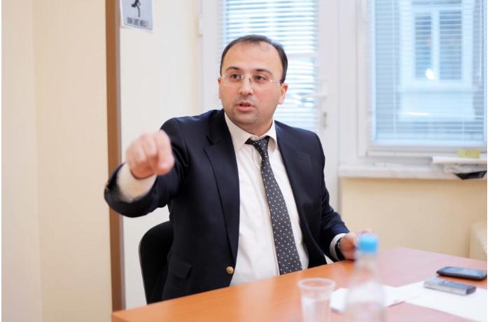 Elşad Miri Fazil Mustafanın müdafiəsinə QALXDI