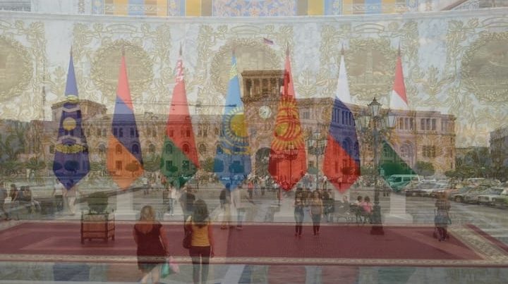 “Nikol özünə və xalqına hörmət edirsə, İrəvandakı sammiti ləğv etməlidir” - Arşakyan Paşinyana SƏSLƏNDİ