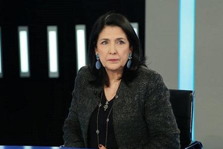 Ukraynaya ancaq belə kömək edə bilərik - Zurabişvili