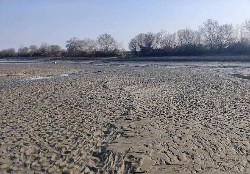 Ekoloji SOS: Kür çayında suyun səviyyəsi kəskin aşağı düşüb