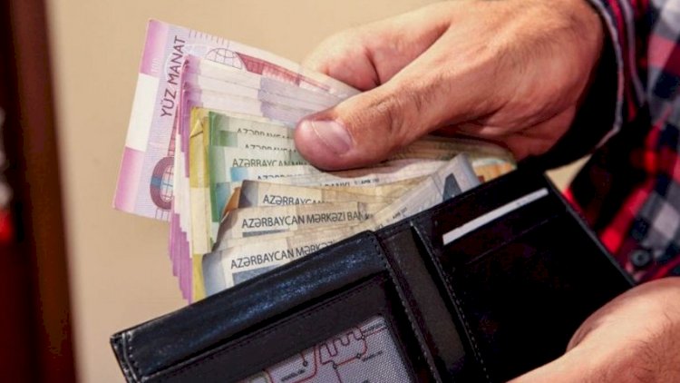 Sosial yardım düzəltmək adı ilə 2 500 manat mənimsədi