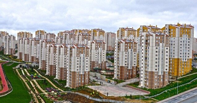 Bakının təhlükə saçan binaları – Video