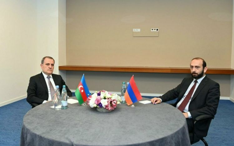 Ceyhun Bayramov Mirzoyanla erməni silahlılarının Azərbaycandan çıxarılmasını  MÜZAKİRƏ ETDİ