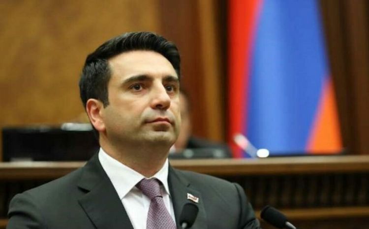 Ermənistan spikerinin vətəndaşı təhqir etməsi ört-basdır edilib
