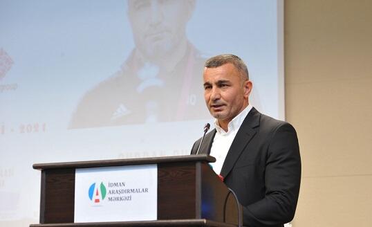 Qurban Qurbanov nə qədər maaş alır?