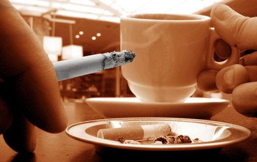Çay içə-içə siqaret çəkən kişilərə CİDDİ XƏBƏRDARLIQ
