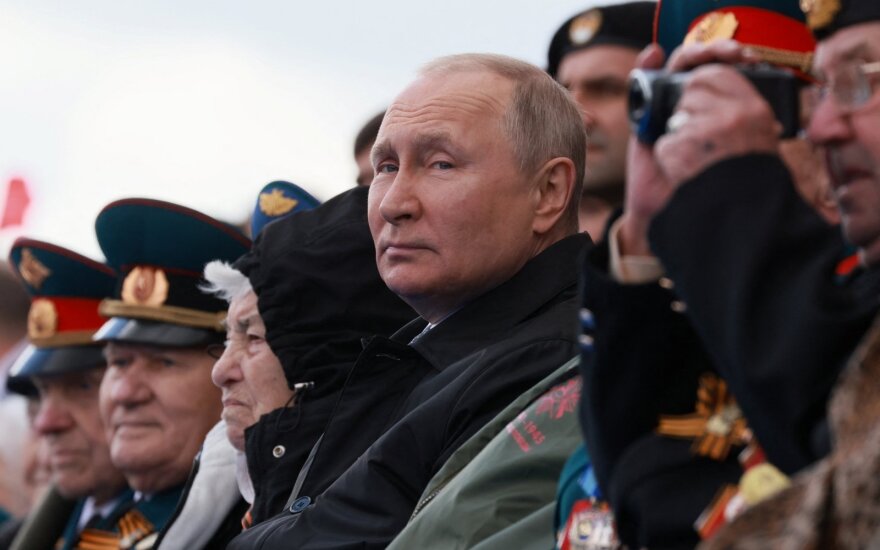 "Newsweek" ABŞ kəşfiyyatındakı mənbələrə istinadən yazır : Putin ağır xəstədir və sui-qəsdə uğrayıb