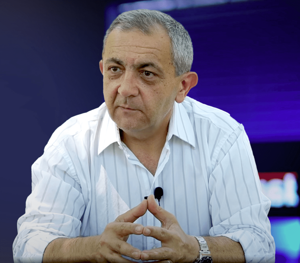 ABŞ- Azərbaycan münasibətləri qaydaya düşür? - ƏRƏSTUN ORUCLU DEYİR Kİ...