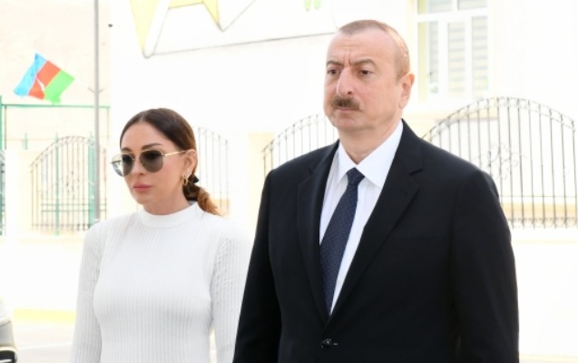 Prezidentlə xanımı Bakıda inşası davam etdirilən Zəfər parkında olublar
