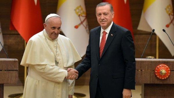 Ərdoğan Papa ilə danışdı