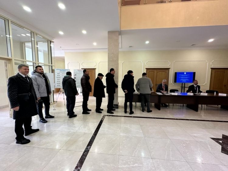 Belarusda seçicilərin 78 faizə yaxını səs verib