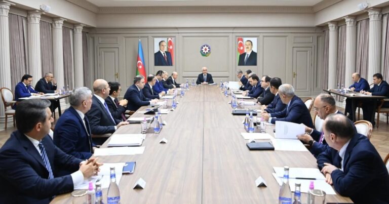 İlham Əliyev bu nazirləri yola salır – FOTO