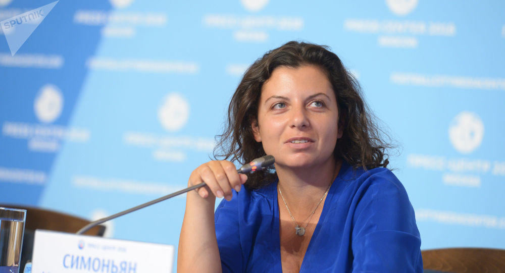 Simonyanla bağlı qalmaqal getdikcə böyüyür