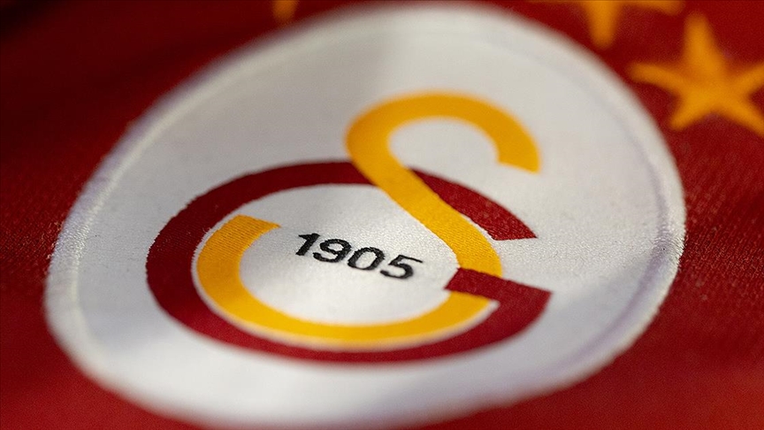"Qalatasaray" ulduz hücumçunu transfer edir