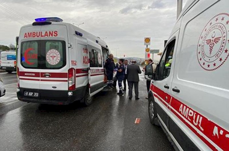 Avtomobil TIR ilə toqquşdu: Yaralananlar var