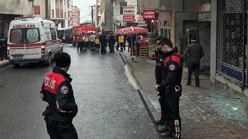 İstanbulda məhkəmə binasına hücum: 2 nəfər öldü - Video