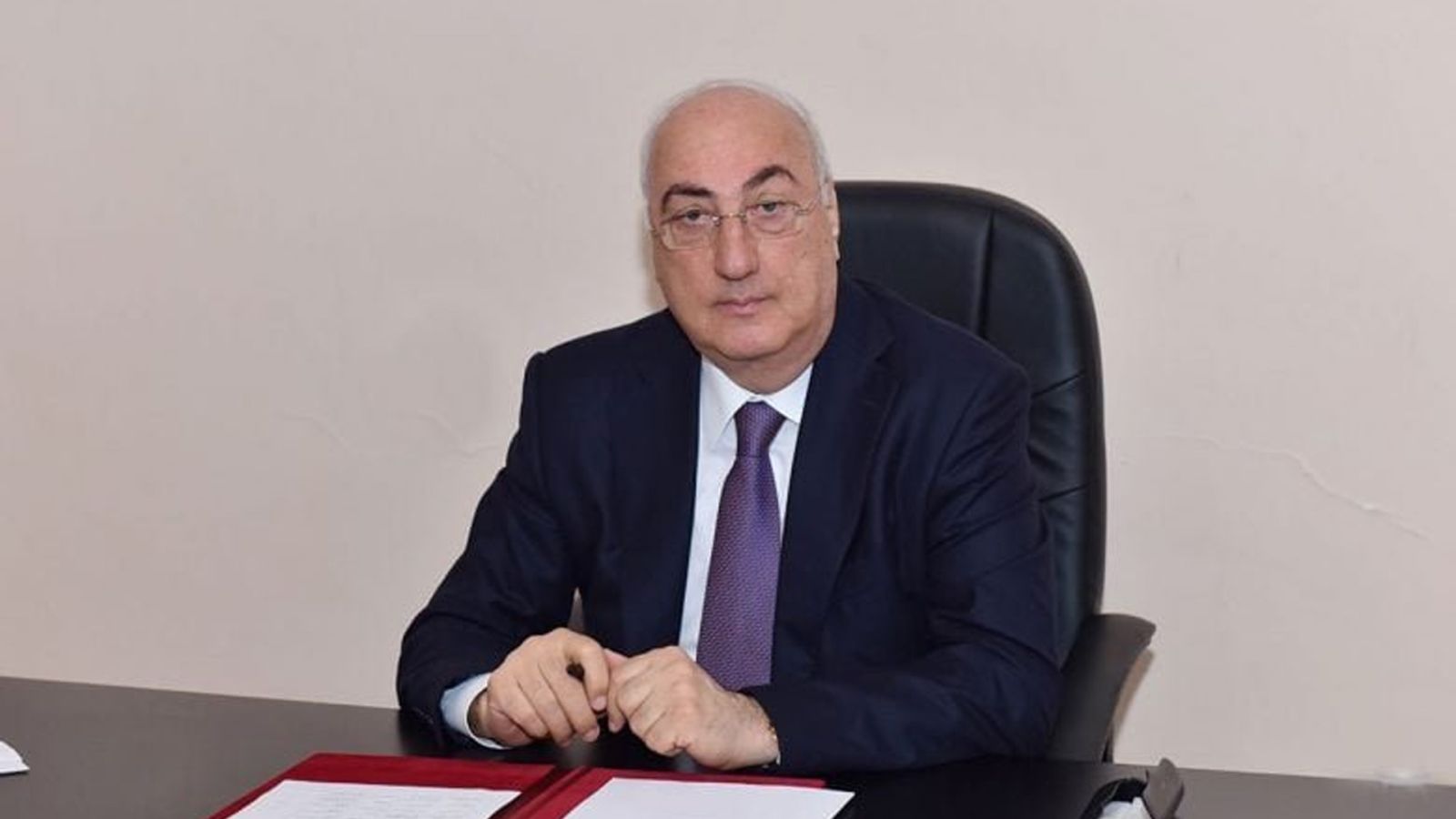 Zakir Fərəcov çökdürülür – İcra başçısının cinayət dosyesi