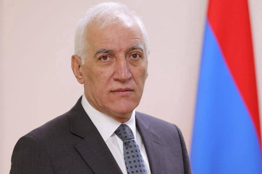 Ermənistan prezidenti Azərbaycanla sülh barədə DANIŞDI