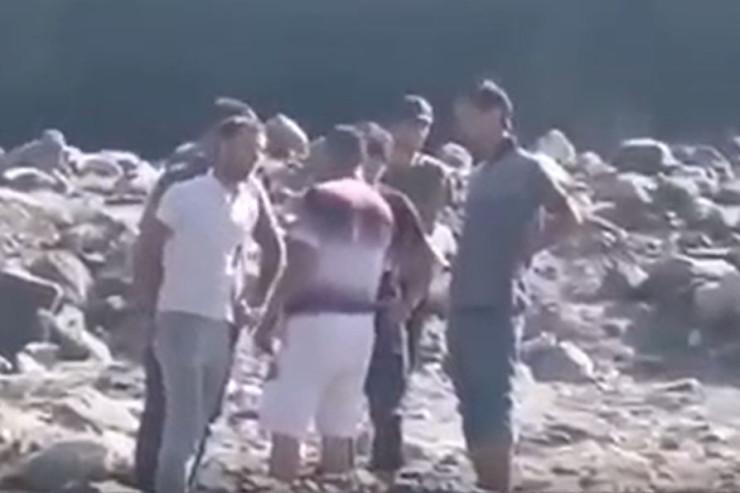 İsmayıllıda şortik geyinən turistə qarşı HİDDƏT: polisdən REAKSİYA - VİDEO