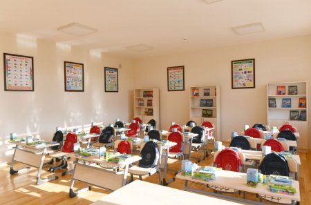 Sabah şagirdlər məktəbə hansı formada gedəcək? - Məktəbli formaları ilə bağlı yaranmış vəziyyət