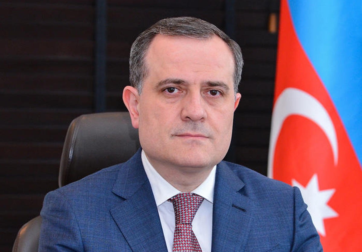 Ceyhun Bayramov ABŞ-a getdi 
