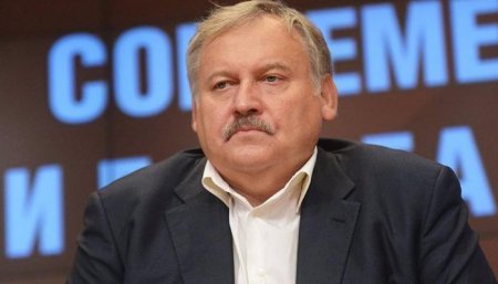 "İrəvan məni qara siyahıya salmaqla təhqir etdi" - Zatulin