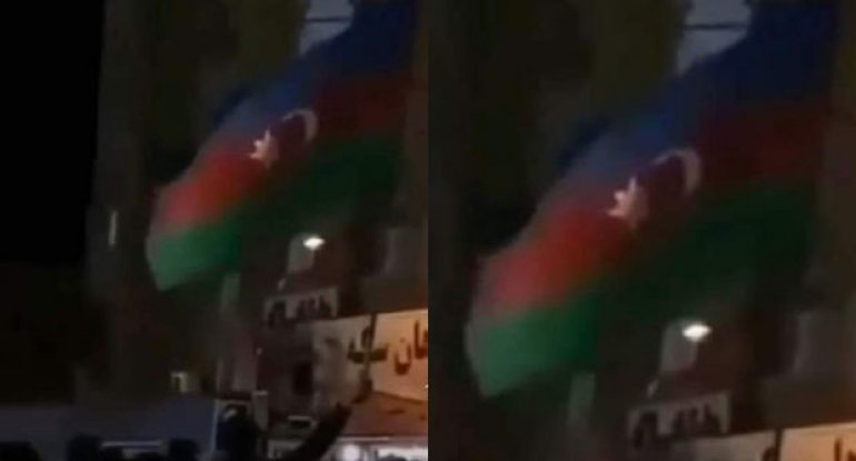 Güneyli fəallar Təbrizdə Azərbaycan bayrağını dalğalandırdılar - FOTO
