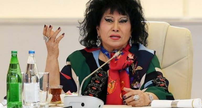 Zeynəb Xanlarova Azərbaycanı tərk edib: Hansı şəhərdə yaşayır?