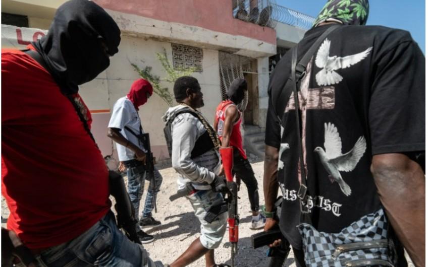 Haitidə Prezident sarayına hücum olub - Şiddətli döyüşlər baş verib