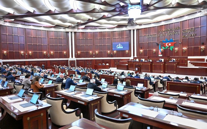 Milli Məclisin növbəti plenar iclası başlayıb