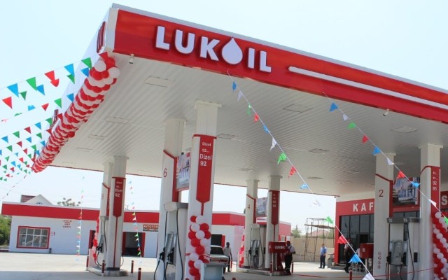"Bir neçə dəfə “Lukoil” yanacaqdoldurma məntəqəsində firıldaqçılıqla rastlaşmışam" - Deputat