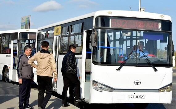 Şüşəsi "skotç"lanmış avtobus - AYNA-dan reaksiya