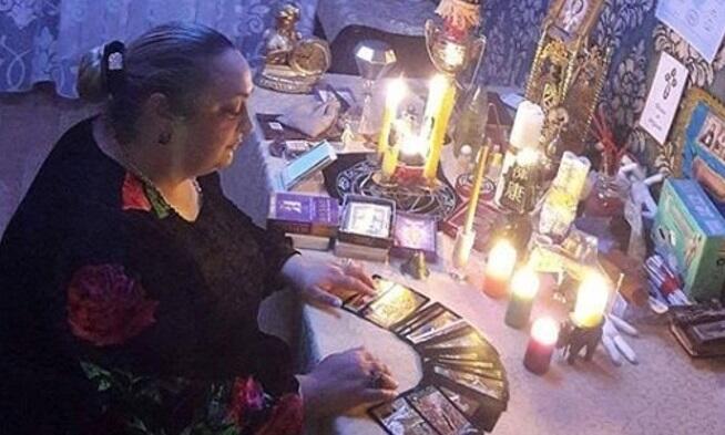 “Baxıcı Lütfiyyə” onlayn fala baxır – Yeni fırıldaq