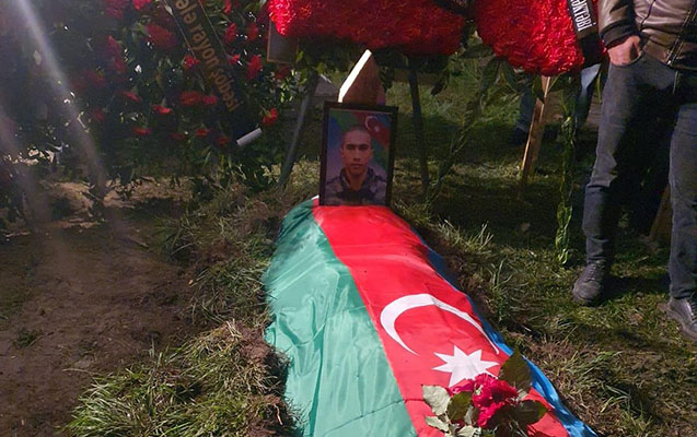 Hərbçimiz dəfn olundu - Fotolar