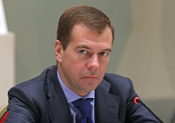 Medvedev rusiyalı generalın qətlindən sonra NATO rəsmilərinin 'legitim' hədəfə çevrildiyini bildirib